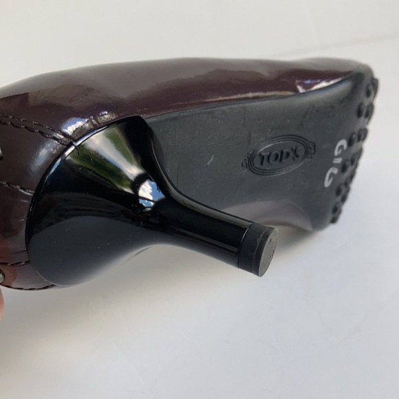 Tod’s mocha patent leather pump kitten heel studded heel rubber pebble outsole - Picture 16 of 16